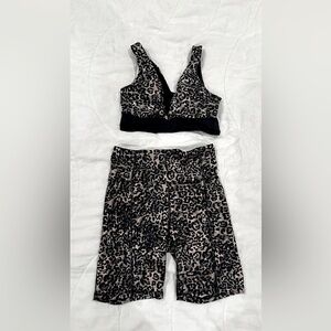 Jessica Simpson Cheetah Print Biker Short & Sports Bra Set Small
